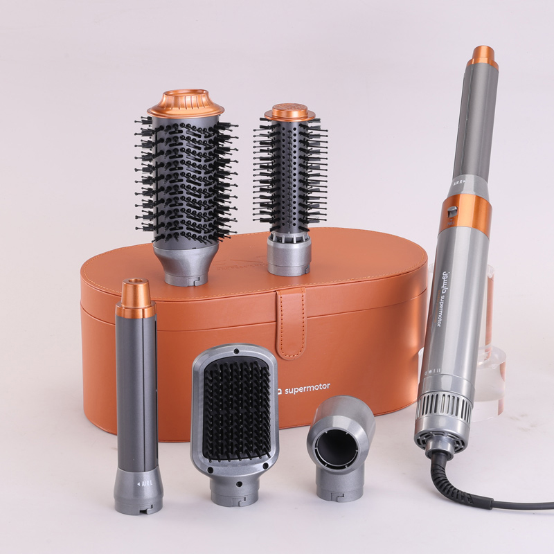 سشوار و برس حرارتی چندکاره Enzo EN-4133 با طراحی سبک و ارگونومیک